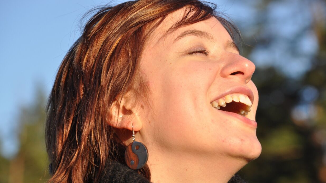 Expression wrinkles disappear when the emotion leaves